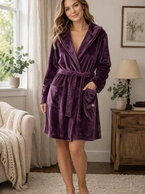 UGG Purple Plush Hooded Robe Size XL